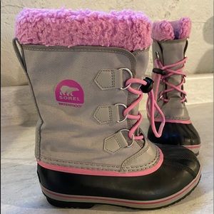 Girls Sorel Snow boot size 3